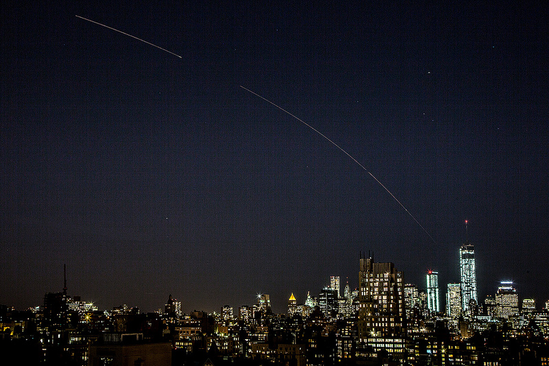 Illustration for article titled 10 Glorious Shots of Last Night's Rocket Launch, Taken By You